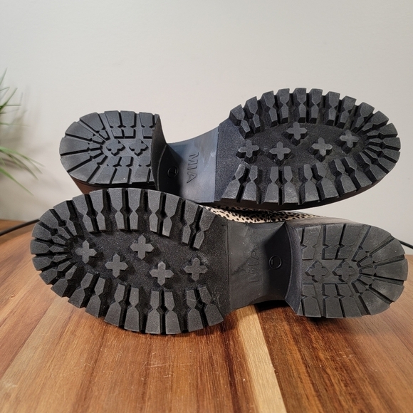 MIA Animal Print Slip on Chelsea Combat Boots Size 7 - Picture 10 of 14